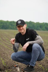 Wonder agronomist in the field of corn